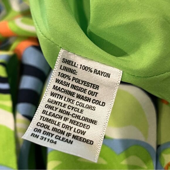 Vibrant Sleeveless A-line Dress with Abstract Pattern - Picture 9 of 11